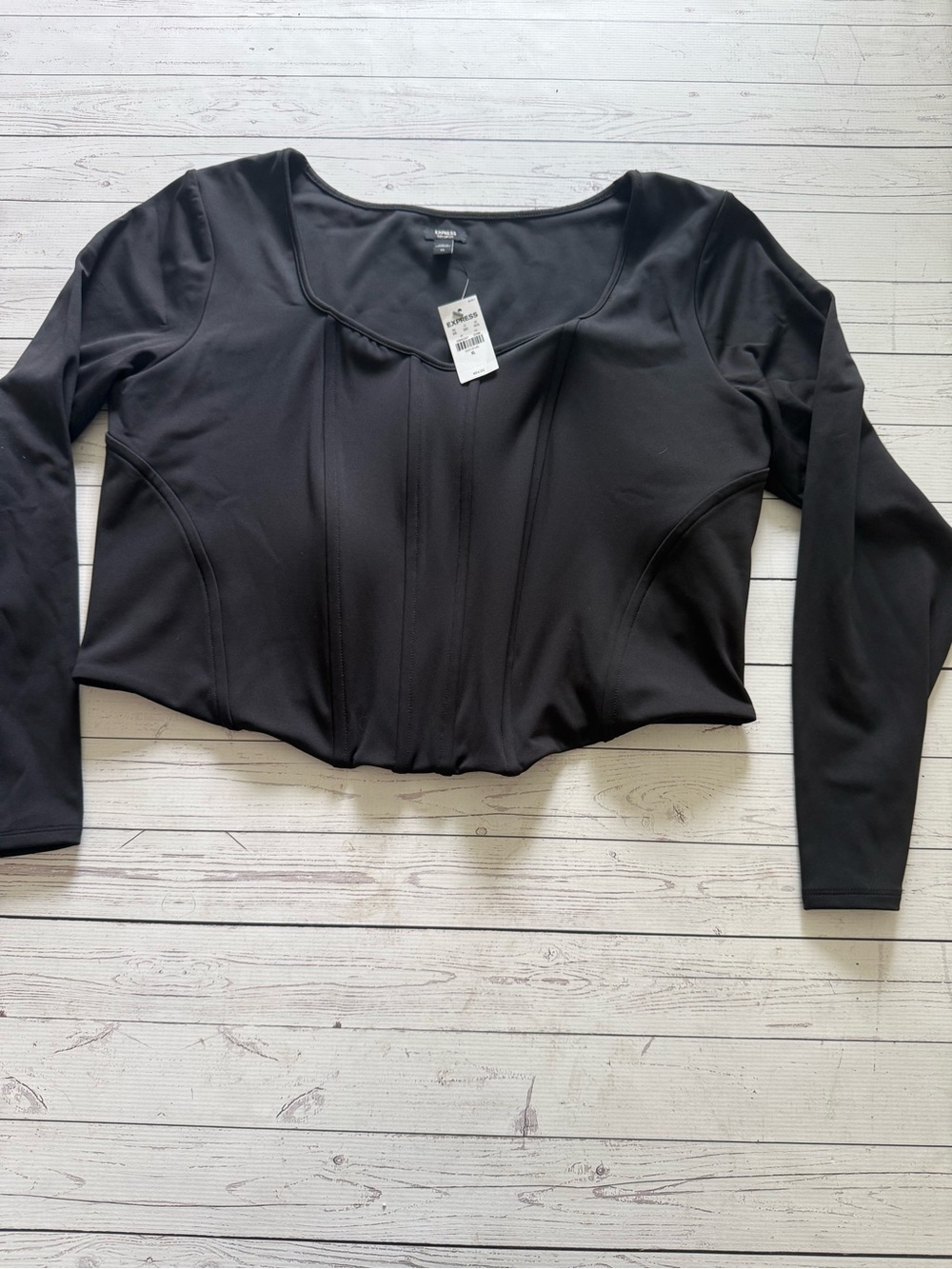 Express Crop Top - Picture 4 of 8